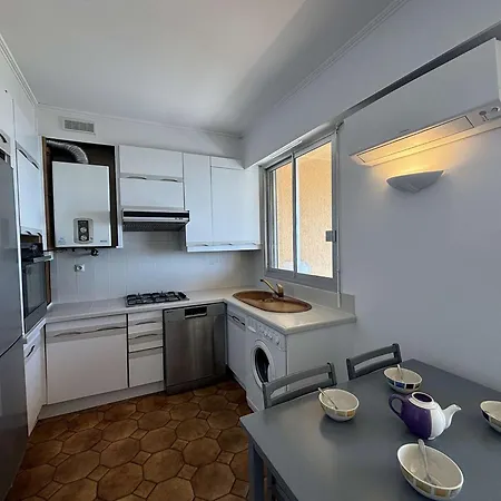 Studio Ajaccio, 1 Pièce, 4 Personnes - Fr-1-61-542